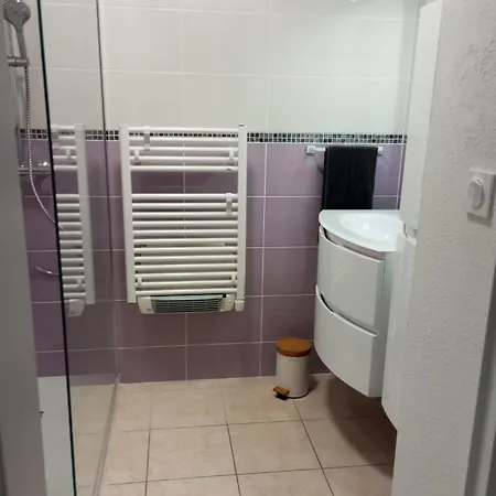 L'étoile Biterroise - De Avec Piscine Et Parking Gratuit à