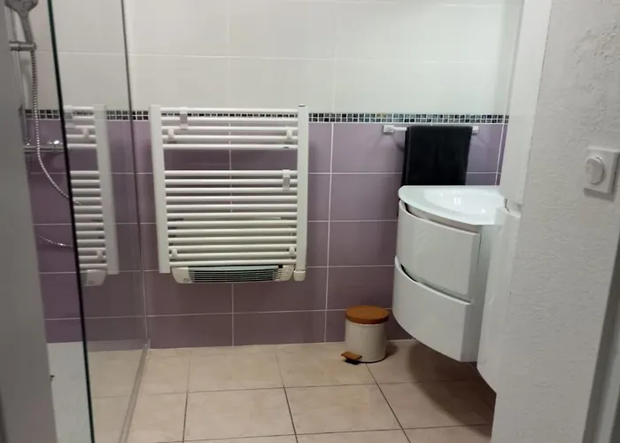 Διαμέρισμα L'etoile Biterroise - De Avec Piscine Et Parking Gratuit A Μπεζιέ