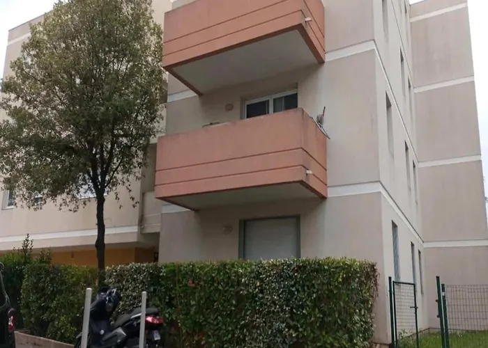 L'etoile Biterroise - De Avec Piscine Et Parking Gratuit A